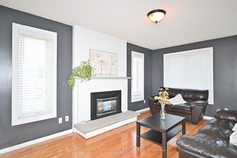 Photo 13 at 98 CARDINAL Street, Cundles East, Barrie
