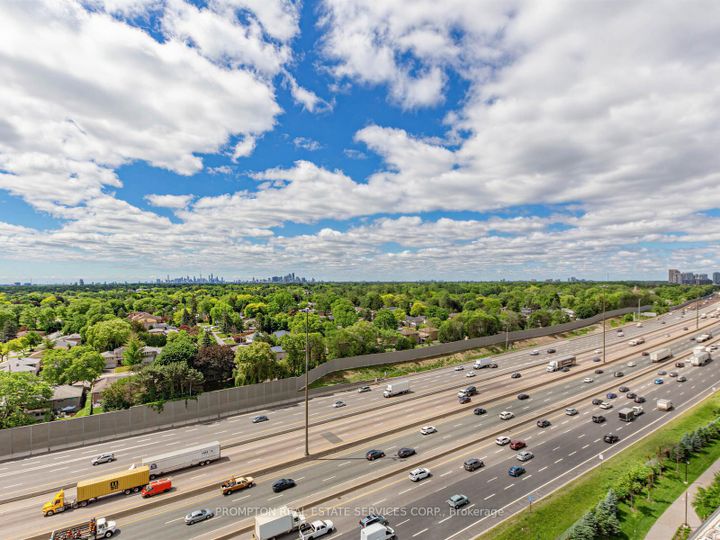 Photo 19 at 1710 - 115 McMahon Drive, Bayview Village, Toronto