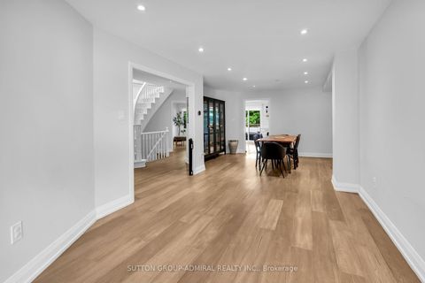 Photo 6 at 253 Charlton Avenue, Brownridge, Vaughan