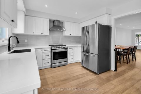 Photo 9 at 253 Charlton Avenue, Brownridge, Vaughan