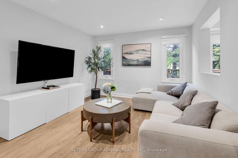 Photo 11 at 253 Charlton Avenue, Brownridge, Vaughan