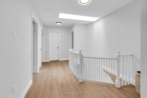 Photo 13 at 253 Charlton Avenue, Brownridge, Vaughan