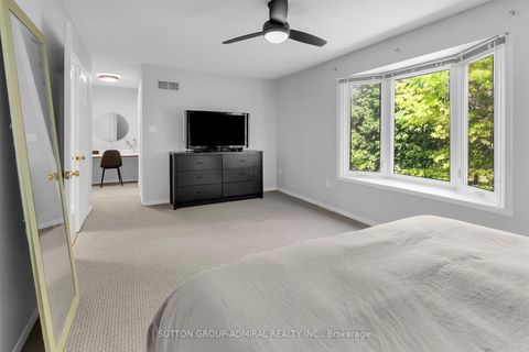 Photo 15 at 253 Charlton Avenue, Brownridge, Vaughan