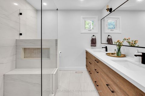 Photo 17 at 253 Charlton Avenue, Brownridge, Vaughan