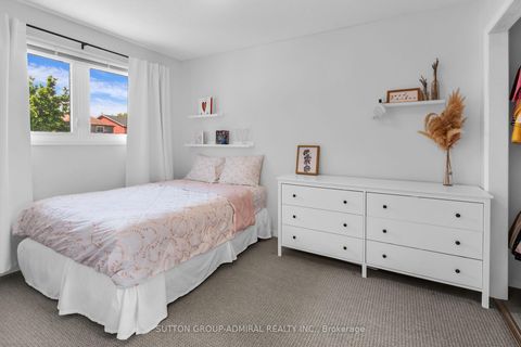 Photo 20 at 253 Charlton Avenue, Brownridge, Vaughan