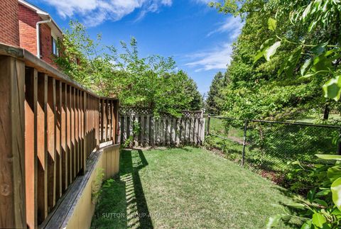 Photo 31 at 253 Charlton Avenue, Brownridge, Vaughan