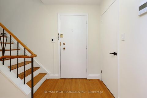 Photo 1 at 20 - 160 Carsbrooke Road, Etobicoke West Mall, Toronto