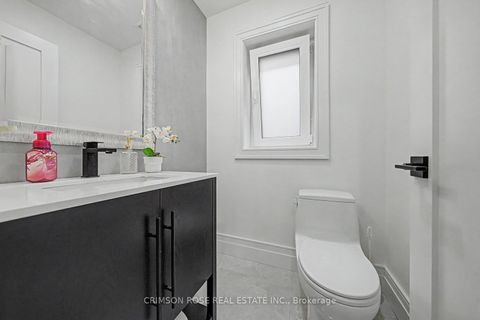 Photo 10 at 61 Mulgrove Drive, Etobicoke West Mall, Toronto