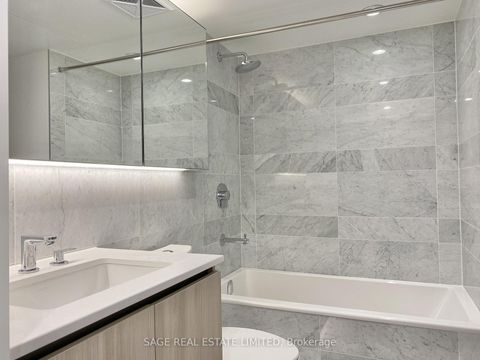 Photo 3 at 801 - 17 Bathurst Street, Waterfront Communities C1, Toronto