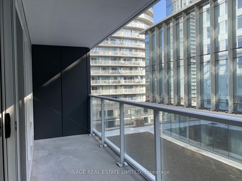 Photo 8 at 801 - 17 Bathurst Street, Waterfront Communities C1, Toronto