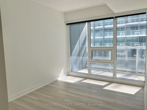 Photo 11 at 801 - 17 Bathurst Street, Waterfront Communities C1, Toronto