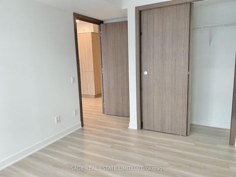 Photo 12 at 801 - 17 Bathurst Street, Waterfront Communities C1, Toronto