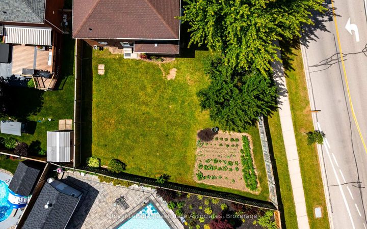 Photo 38 at 14306 Argyll Road, Georgetown, Halton Hills
