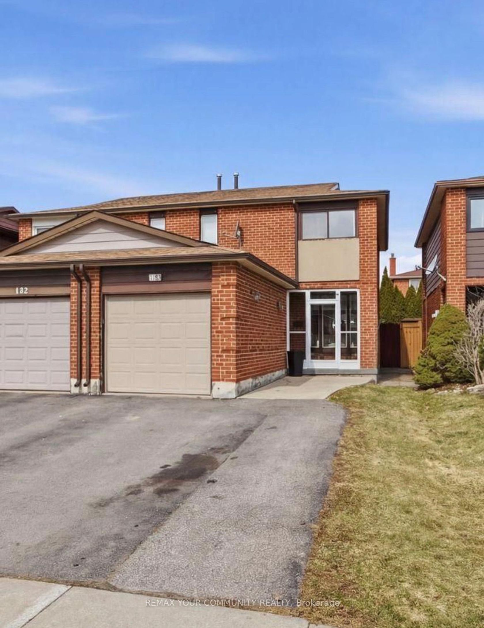 130 Andrea Lane, East Woodbridge, Vaughan photo number 2