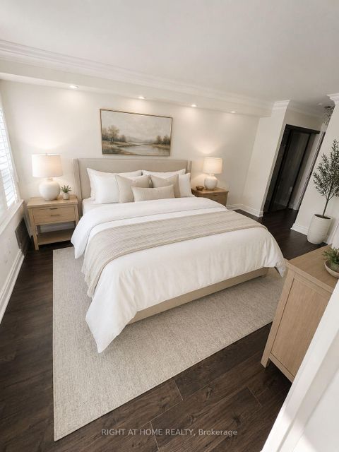 Photo 11 at 412 - 333 CLARK Avenue W, Yorkhill, Vaughan