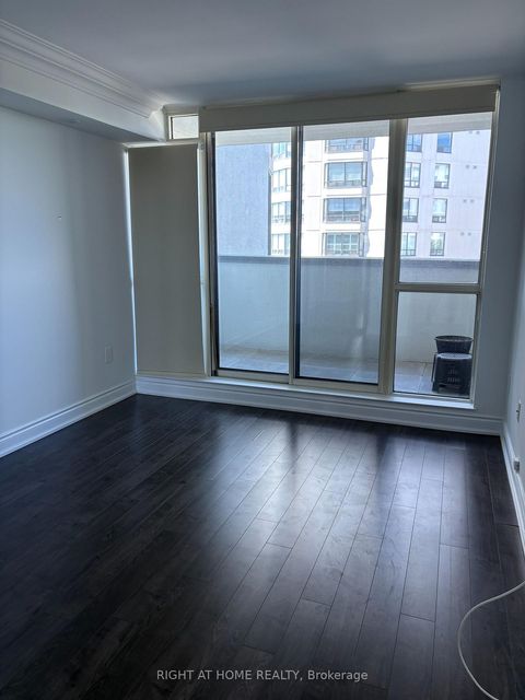 Photo 17 at 412 - 333 CLARK Avenue W, Yorkhill, Vaughan
