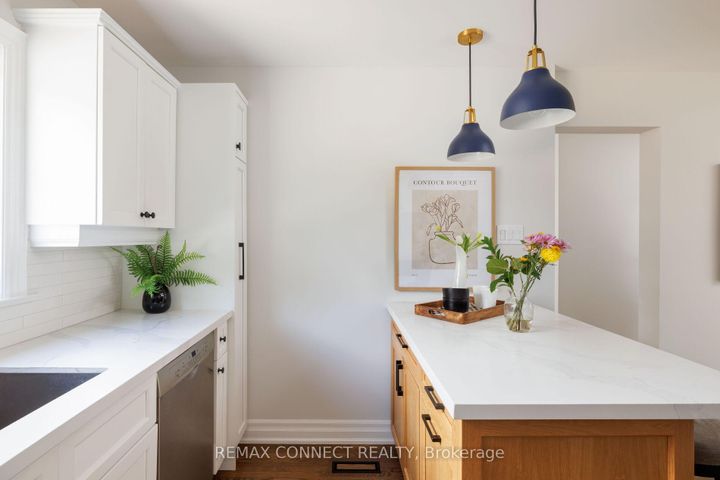 Photo 17 at 52 Angus Drive, Don Valley Village, Toronto