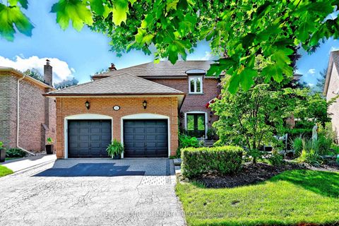 Photo 0 at 425 Easy Street, Mill Pond, Richmond Hill