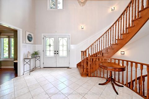Photo 4 at 425 Easy Street, Mill Pond, Richmond Hill