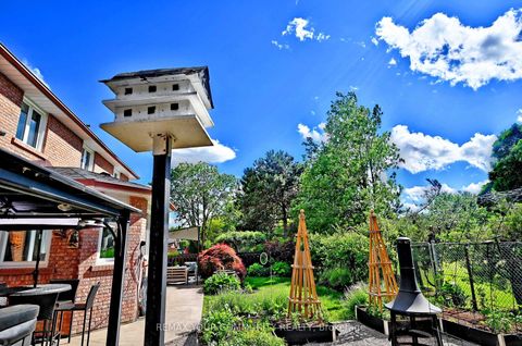 Photo 40 at 425 Easy Street, Mill Pond, Richmond Hill