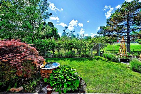Photo 42 at 425 Easy Street, Mill Pond, Richmond Hill