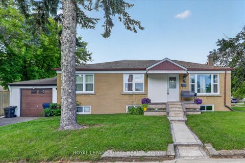 Photo 0 at 20 Alanbury Crescent, Woburn, Toronto