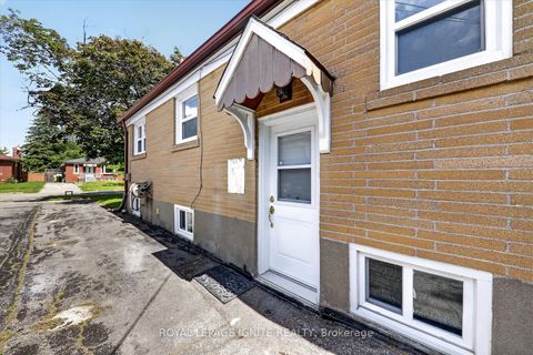 Photo 3 at 20 Alanbury Crescent, Woburn, Toronto