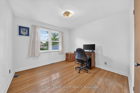 Photo 17 at 20 Alanbury Crescent, Woburn, Toronto