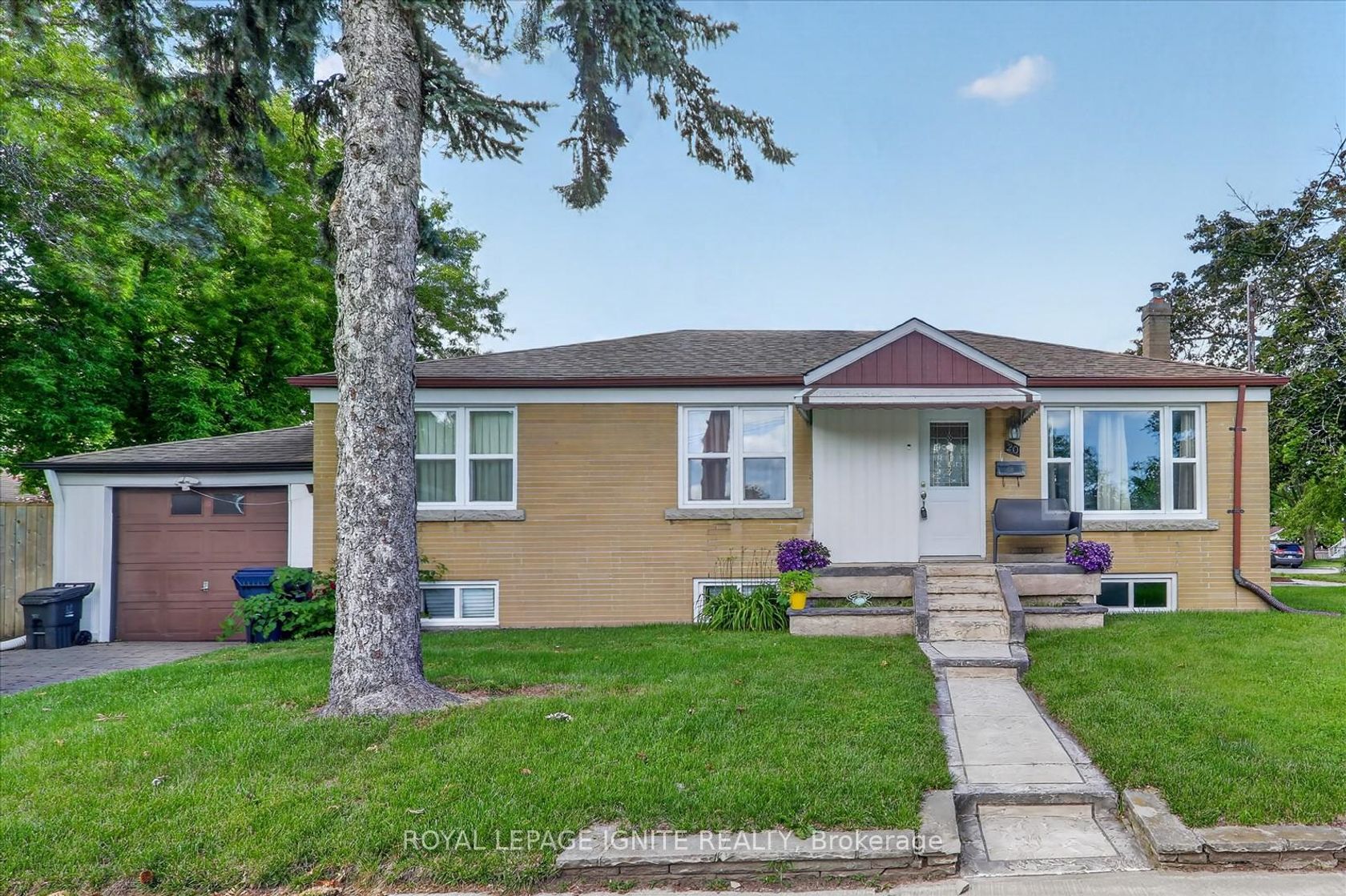 20 Alanbury Crescent, Woburn, Toronto 