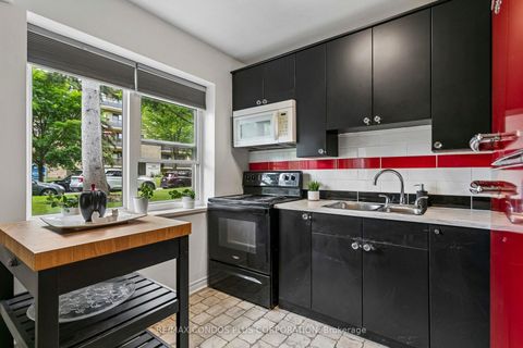 Photo 15 at 101 - 185 Stephen Drive, Queensway, Toronto