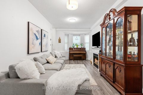 Photo 2 at 199 - 760 Lawrence Avenue W, Glen Park, Toronto