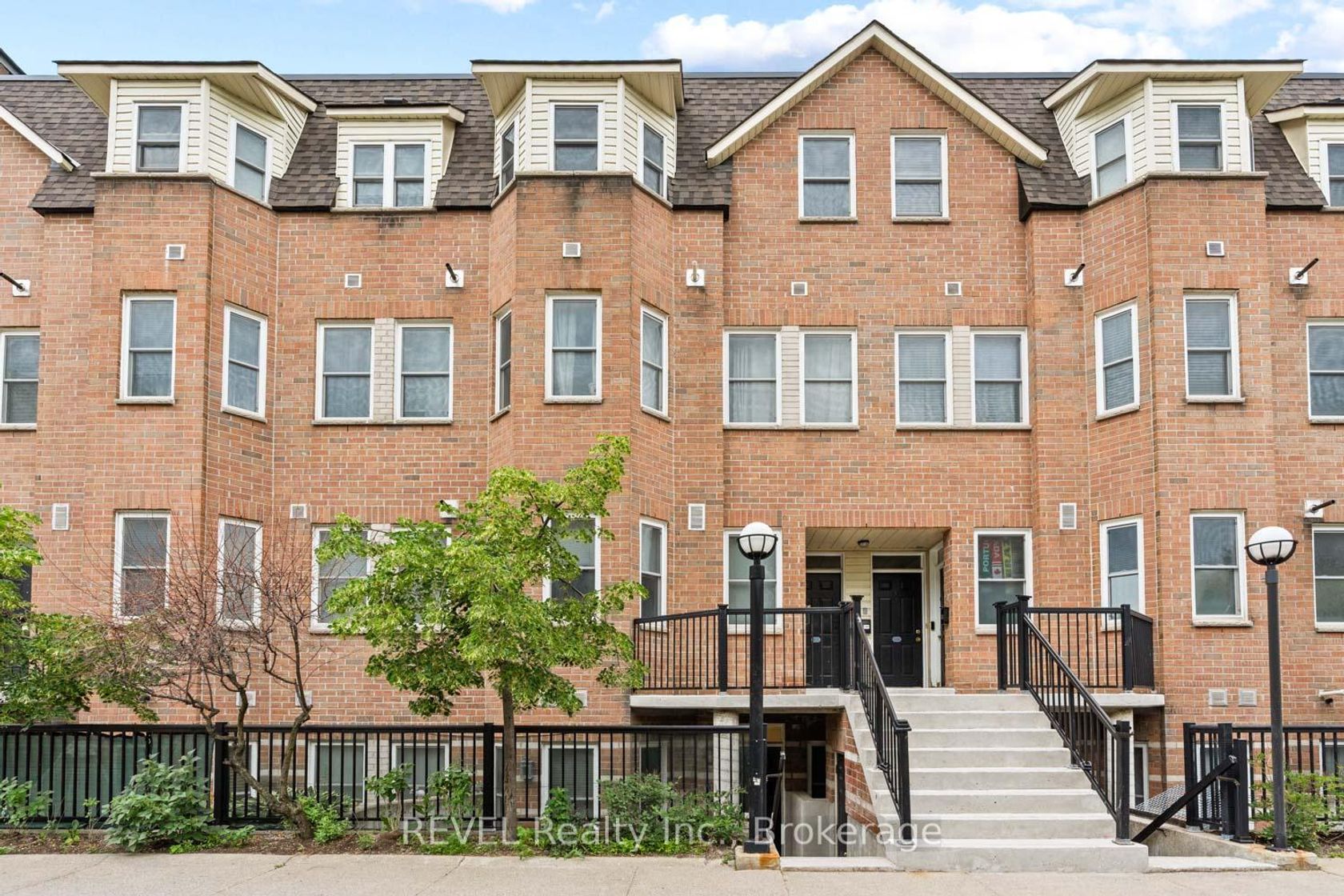 199 - 760 Lawrence Avenue W, Glen Park, Toronto photo 3