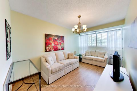 Photo 14 at 1802 - 1 Clark Avenue W, Yorkhill, Vaughan