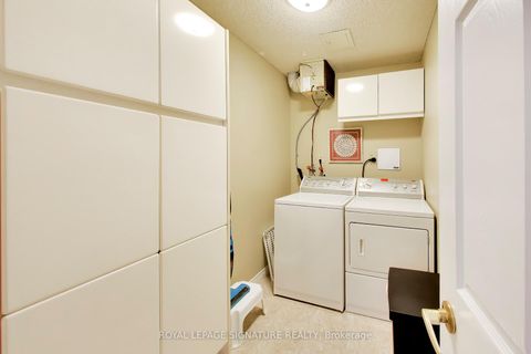 Photo 17 at 1802 - 1 Clark Avenue W, Yorkhill, Vaughan