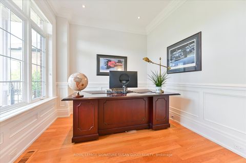 Photo 7 at 49 Ferris Road, Parkview, Toronto