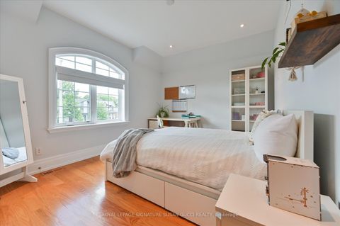 Photo 32 at 49 Ferris Road, Parkview, Toronto