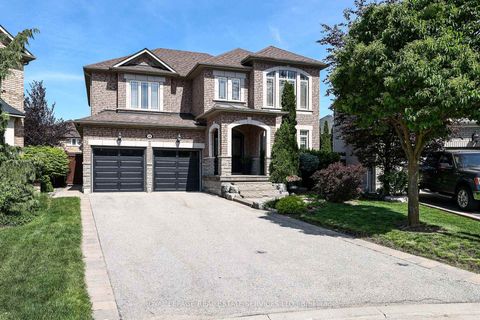 Photo 0 at 140 Humber Forest Court, Sonoma Heights, Vaughan