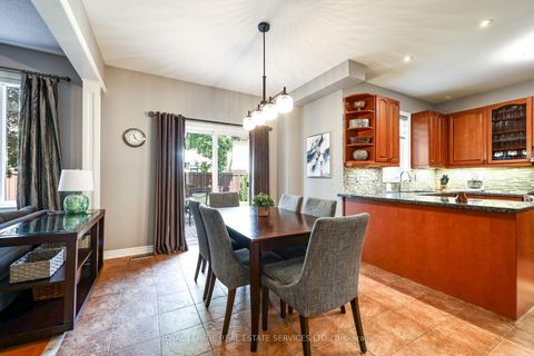 Photo 19 at 140 Humber Forest Court, Sonoma Heights, Vaughan