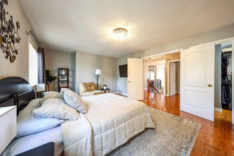 Photo 25 at 140 Humber Forest Court, Sonoma Heights, Vaughan