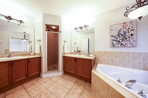 Photo 28 at 140 Humber Forest Court, Sonoma Heights, Vaughan