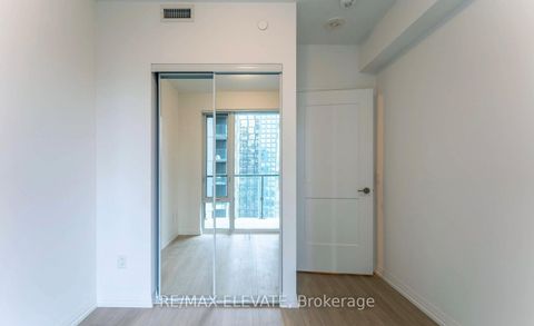 Photo 6 at 3029 - 28 Widmer Street, Waterfront Communities C1, Toronto