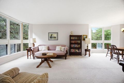 Photo 7 at 211 - 10 Kenneth Avenue, Willowdale East, Toronto