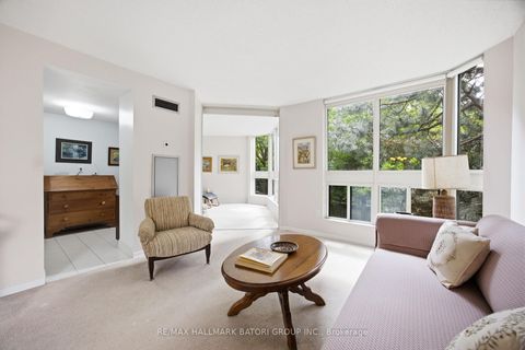 Photo 13 at 211 - 10 Kenneth Avenue, Willowdale East, Toronto
