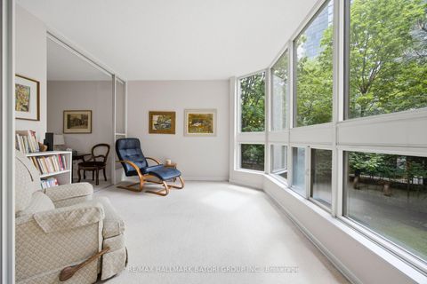 Photo 19 at 211 - 10 Kenneth Avenue, Willowdale East, Toronto