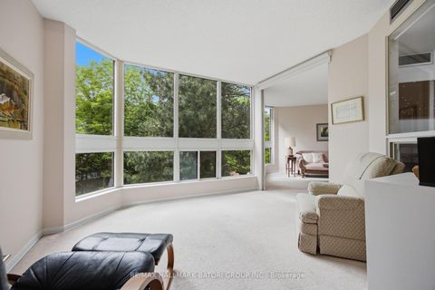 Photo 23 at 211 - 10 Kenneth Avenue, Willowdale East, Toronto
