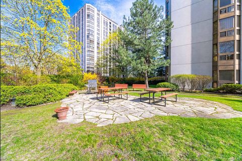 Photo 40 at 211 - 10 Kenneth Avenue, Willowdale East, Toronto