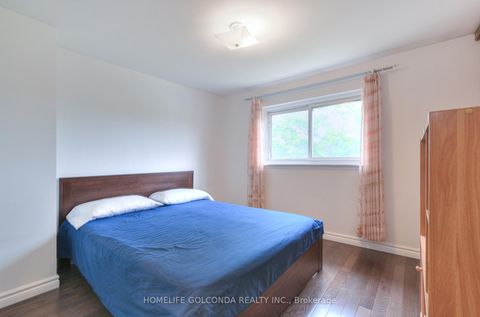 Photo 10 at 8 Glen Springs Drive, L'Amoreaux, Toronto