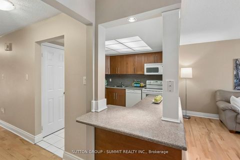 Photo 23 at 10 Tamarack Circle, The Westway, Toronto