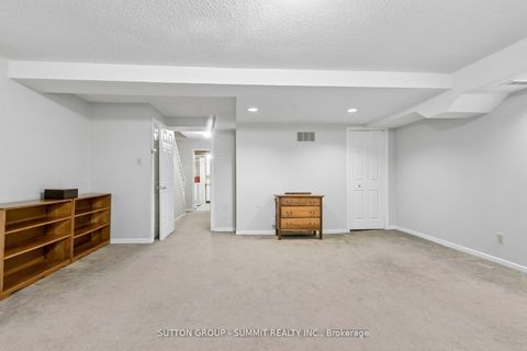 Photo 43 at 10 Tamarack Circle, The Westway, Toronto