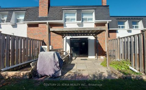 Photo 31 at 143 Purpledusk Trail, Morningside, Toronto